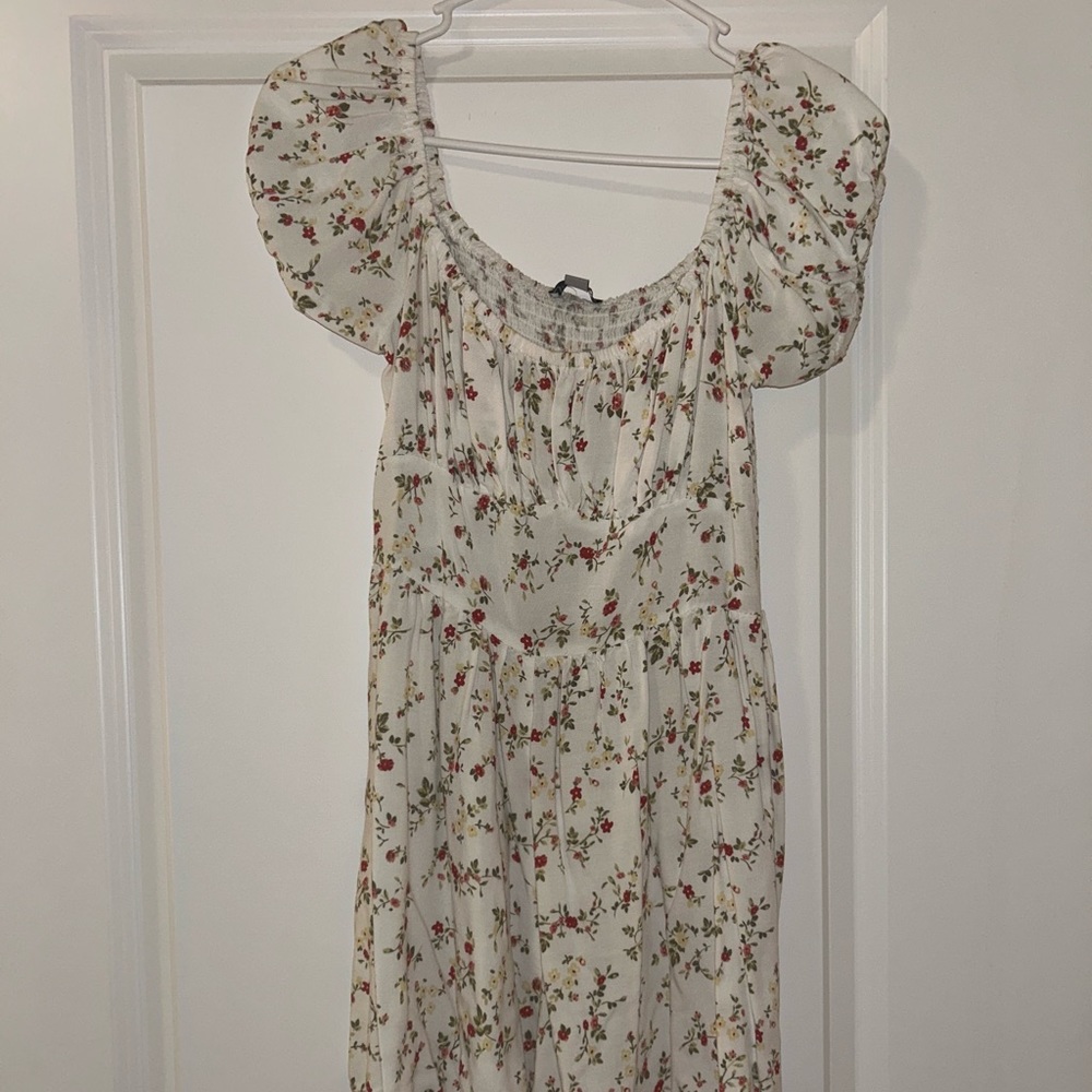 White and Red Romper - Picture 3 of 4